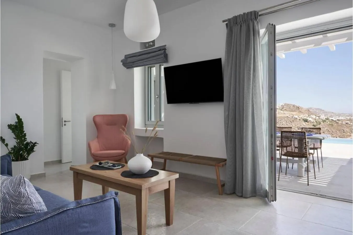 Villa Princess Ann Tourlos Greece
